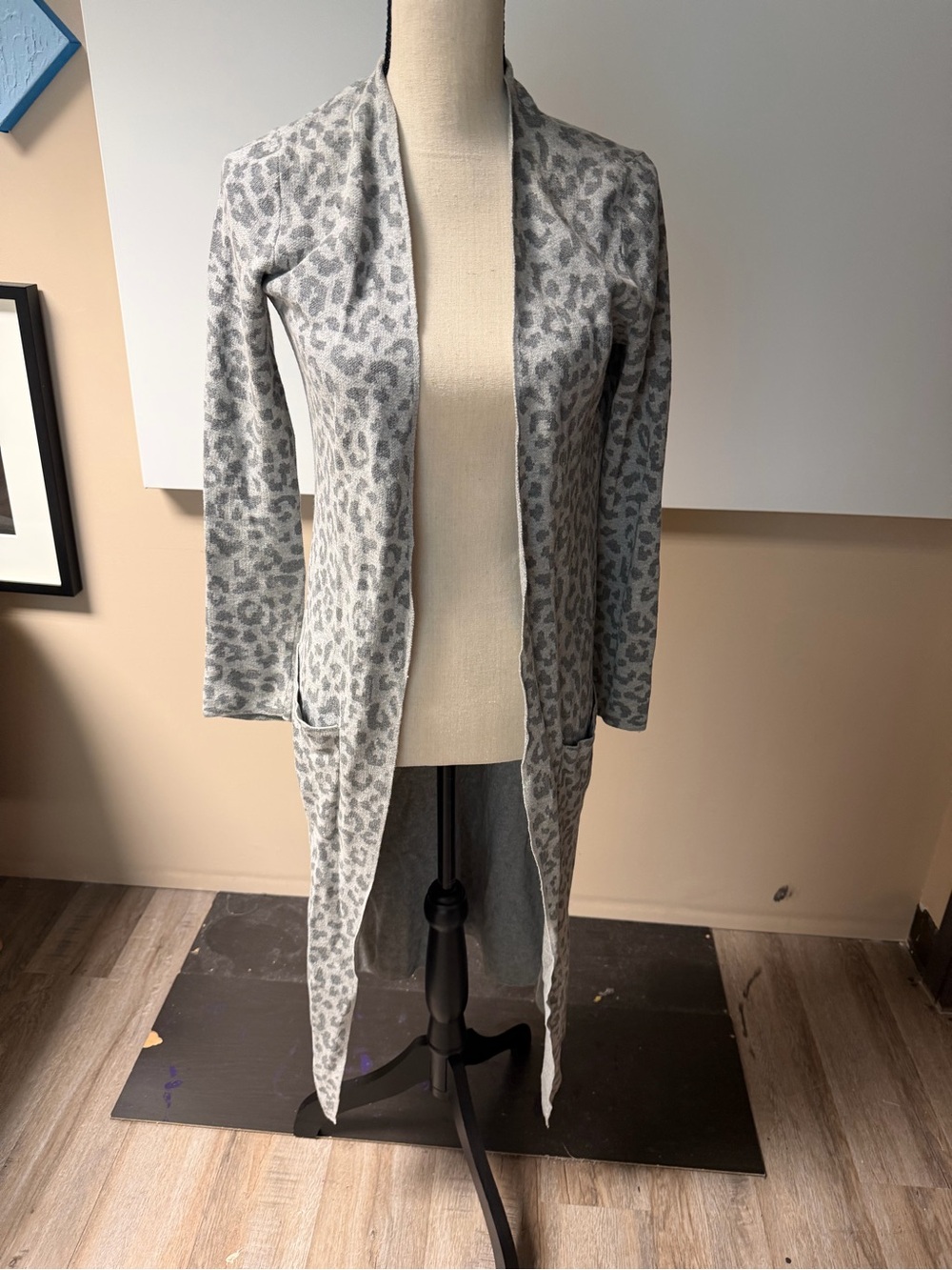 Jessica Simpson Gray Leopard Print Open-Front Duster Cardigan